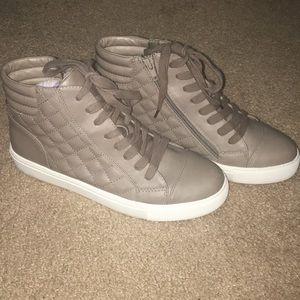 Steve Madden Sneakers